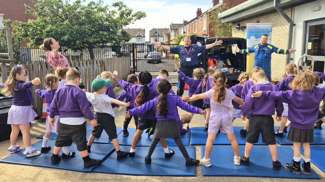 Pupils learn from coastguards how to Float to Live