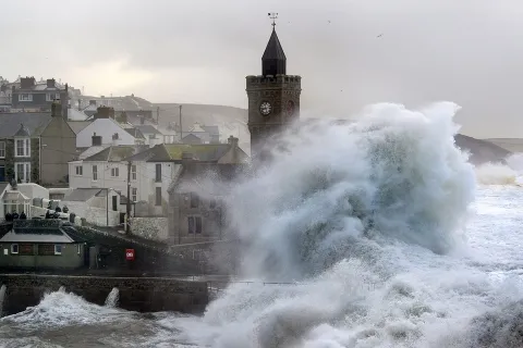Porthleven Storm Brendan