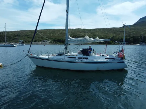 Mike Hallgarth on yacht Glad Eye Moody