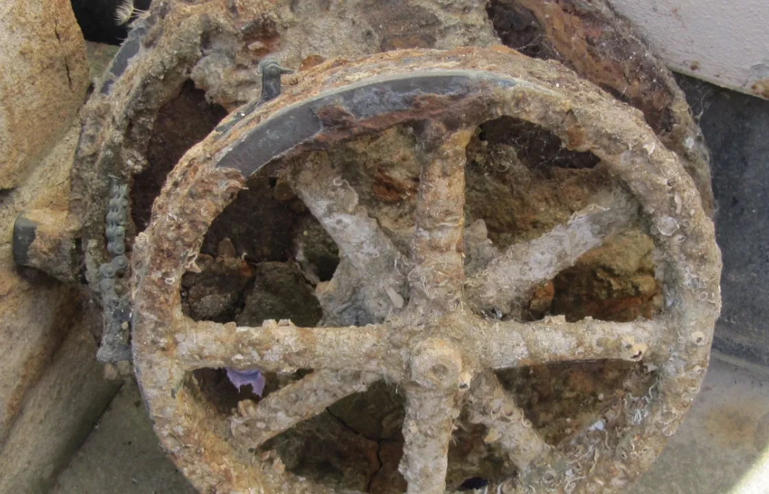 Rusty wheel